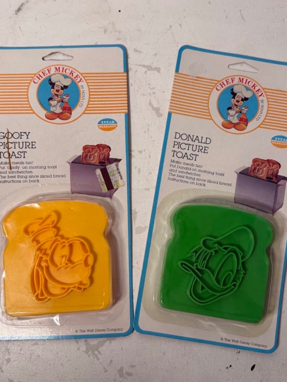 Vintage Disney Chef Goofy Donald Duck Picture Toast  Press 1990s
